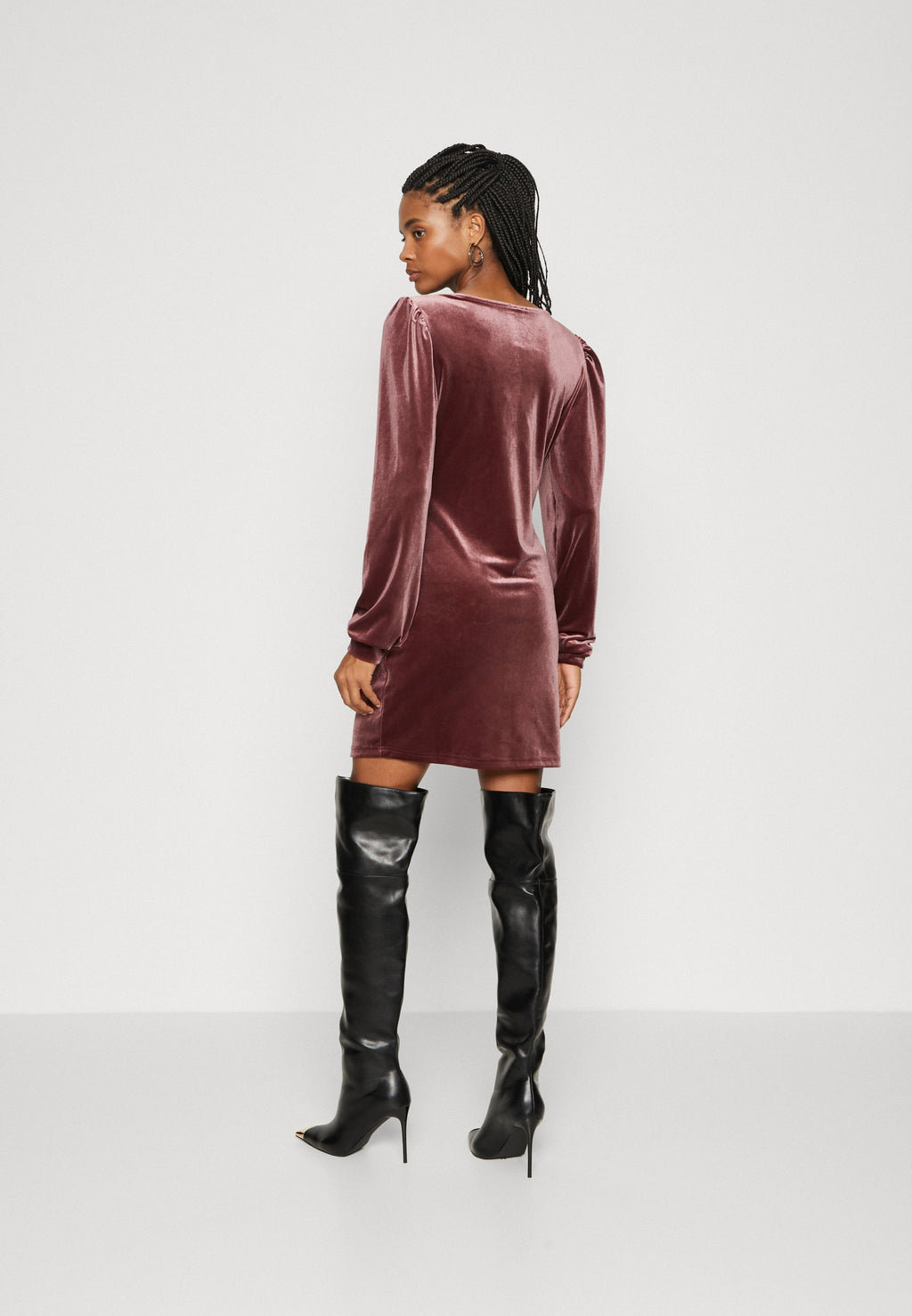 ONLSMOOTH V NECK DRESS Media 4