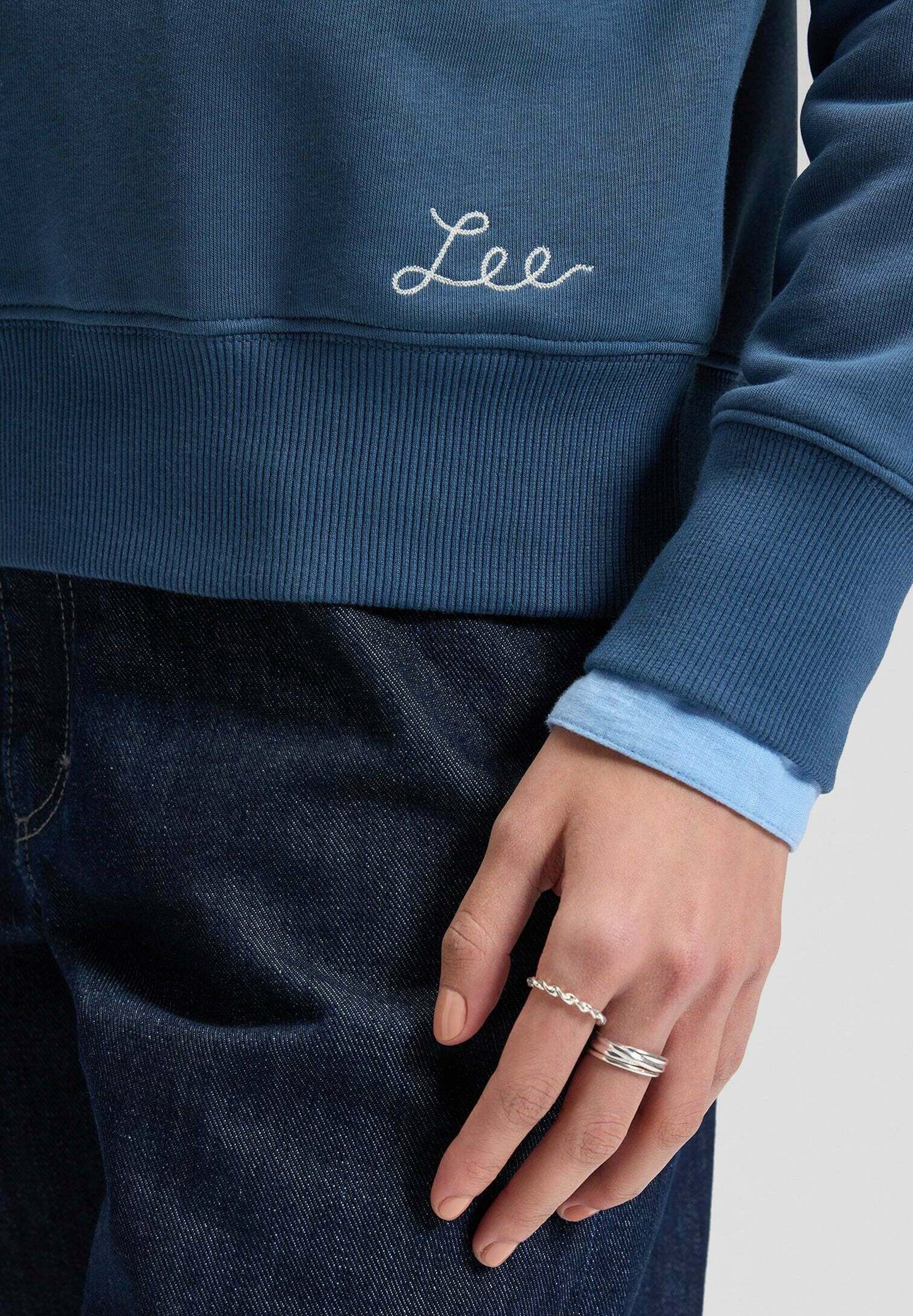 Lee RAGLAN CREW