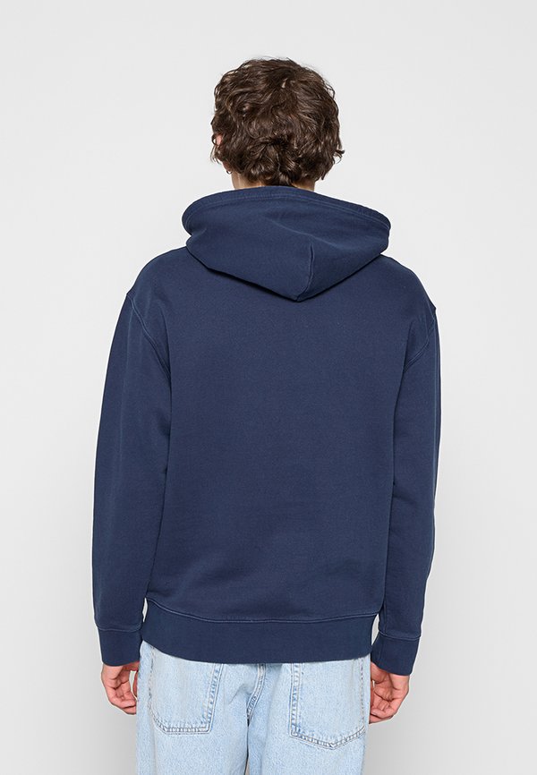 Levi's® RELAXED FIT