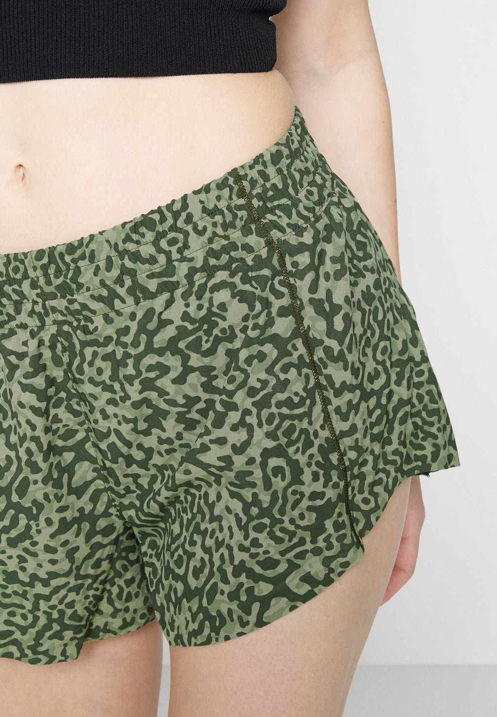 Athleta PRINTED HUSTLE SHORT