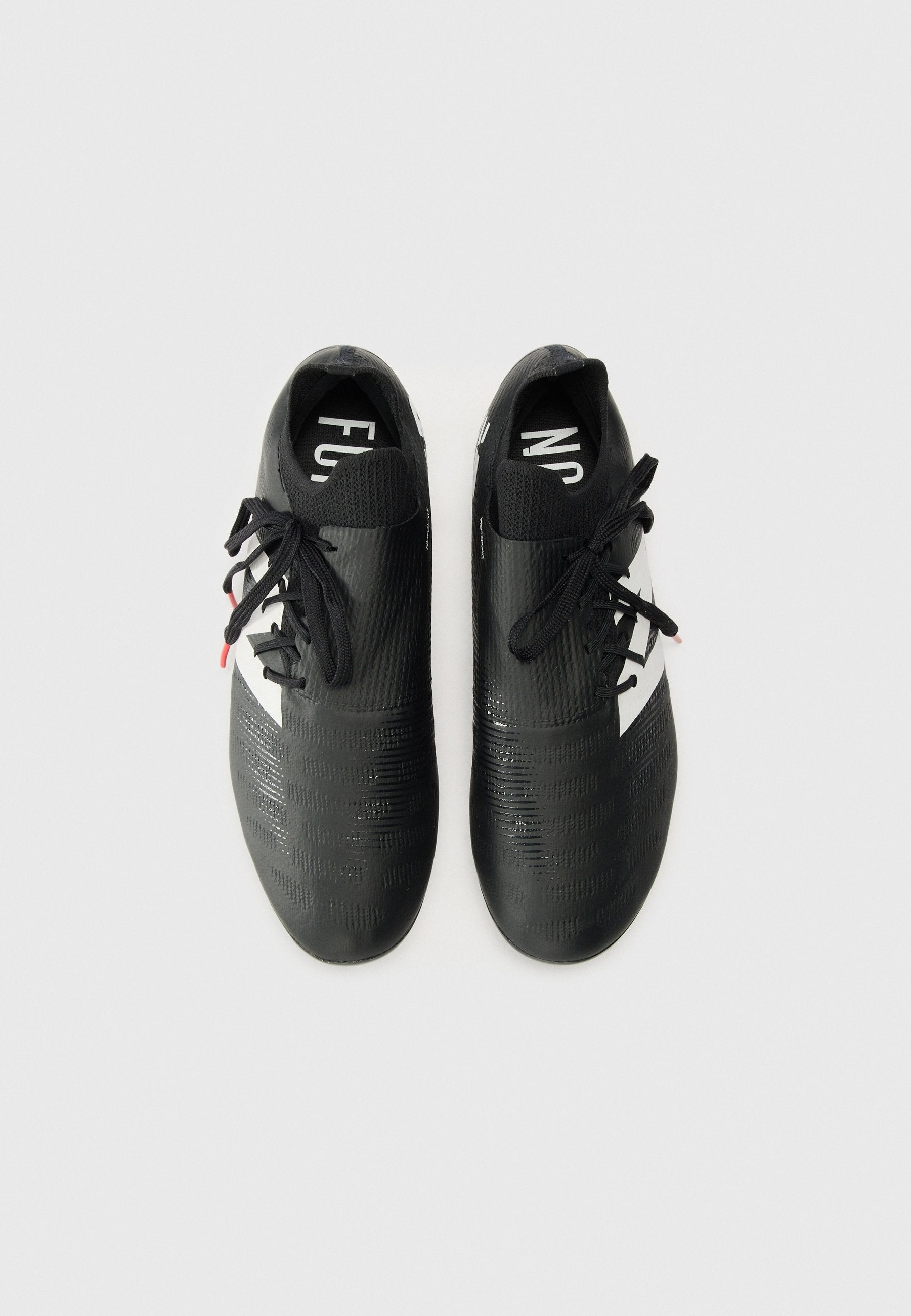 New Balance SF2SV7+