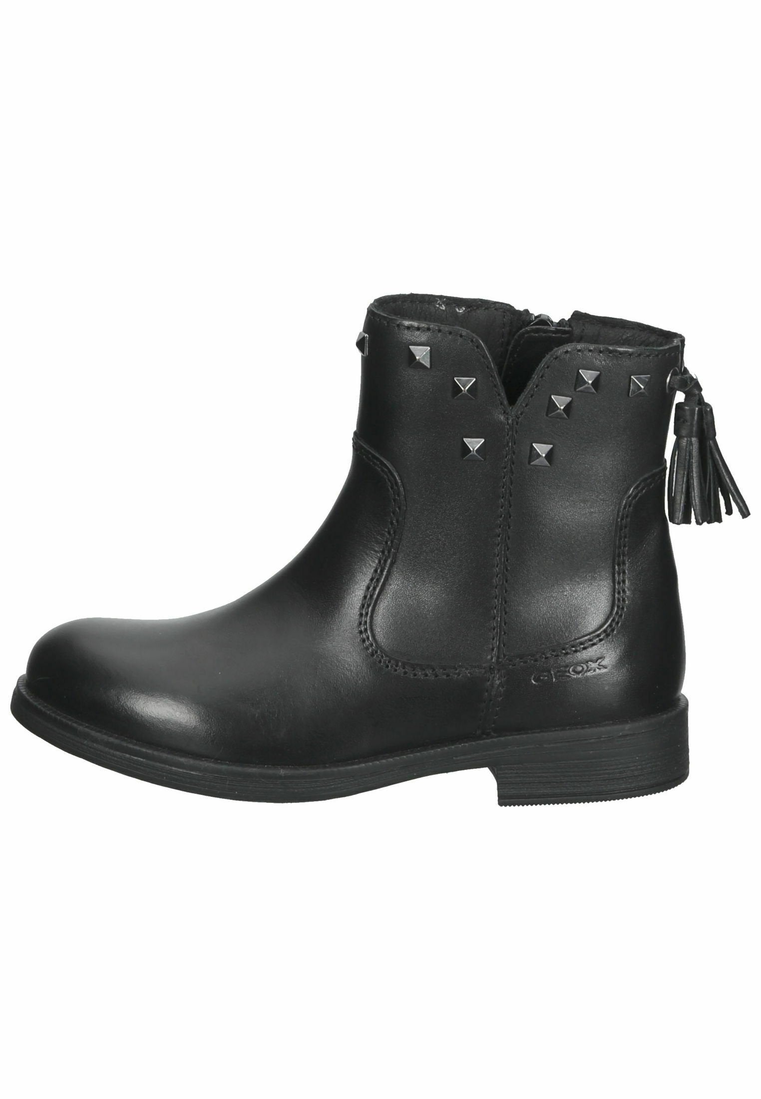 Schwarze Lederstiefeletten mit runder Spitze, dekorativen silbernen Nieten an der Seite, Reißverschluss und einer Quastenakzent. Gummisohle.