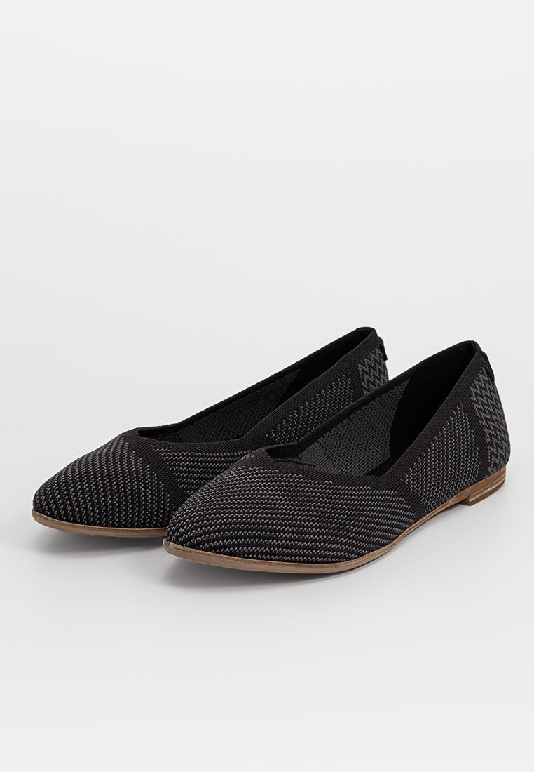 TOMS JUTTI NEAT
