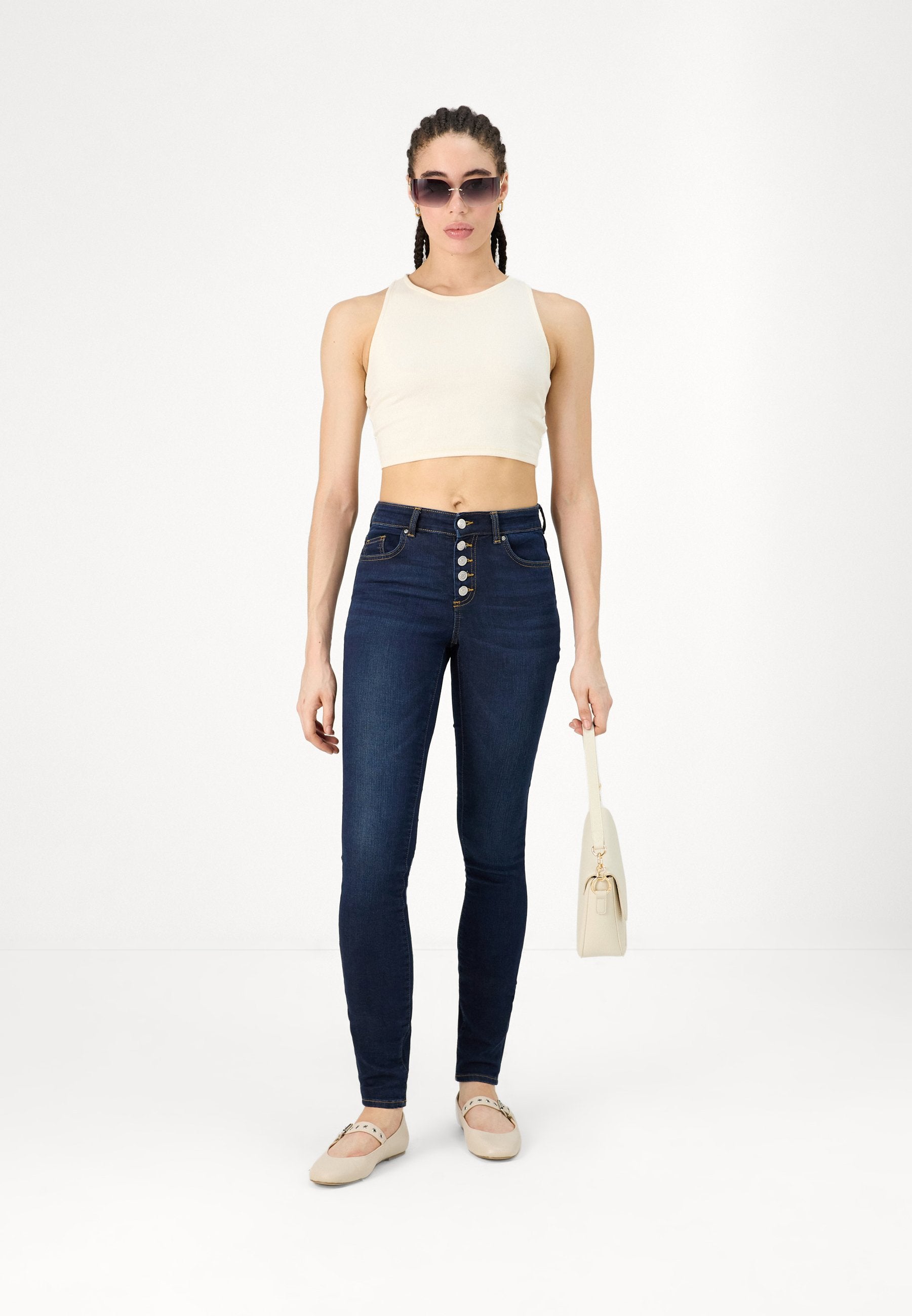 ONLHUSH MID  BUTTON  Media 2