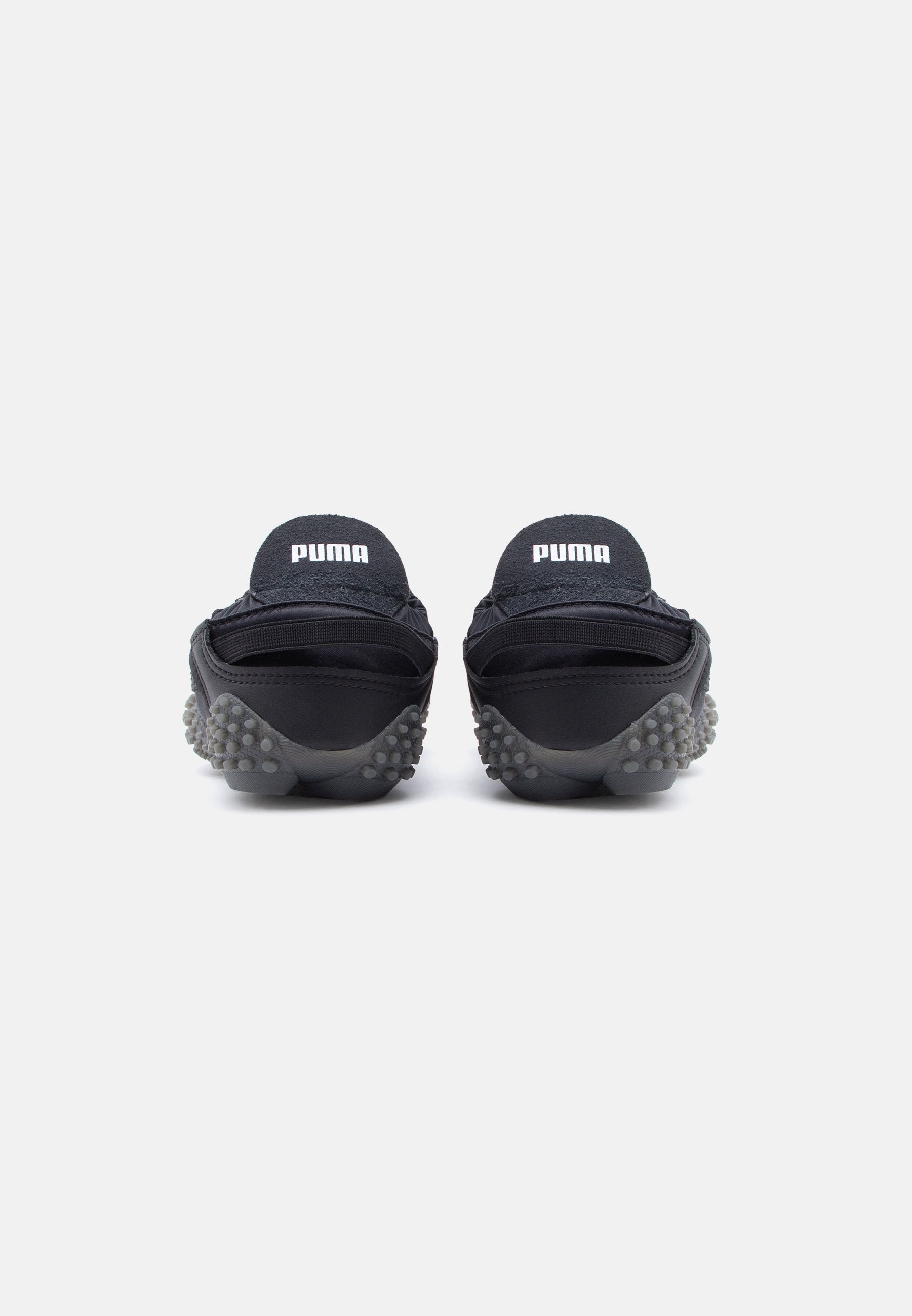 Puma MOSTRO MOVE