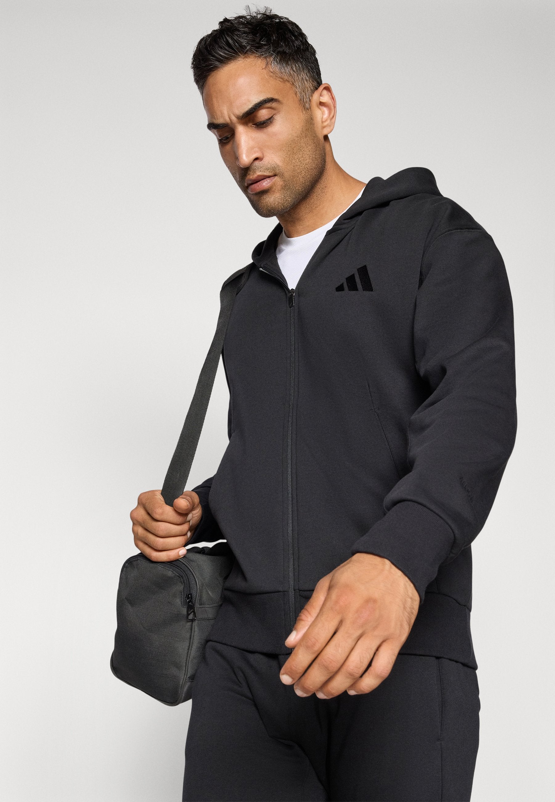adidas Sportswear ALL SZN FLEECE FULL ZIP HOODIE