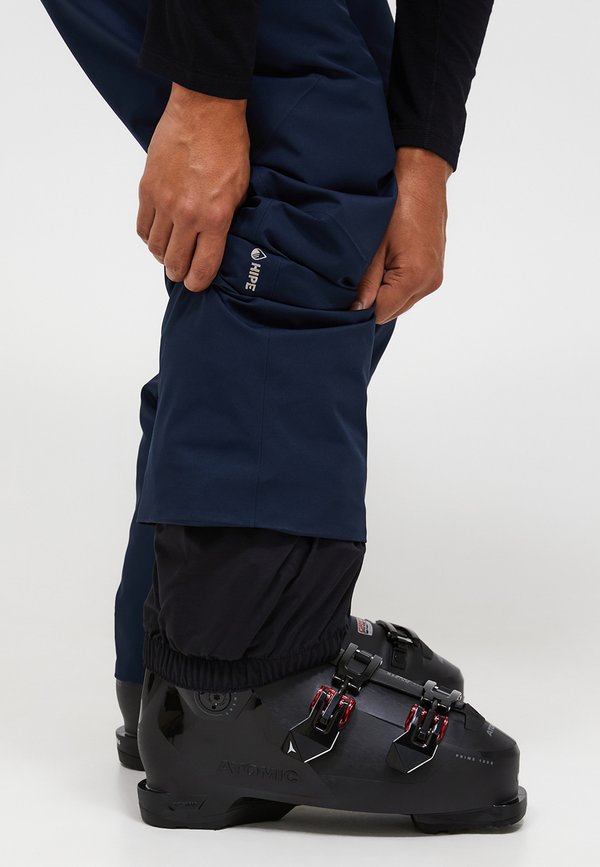 Peak Performance MAROON INSULATED PANTS