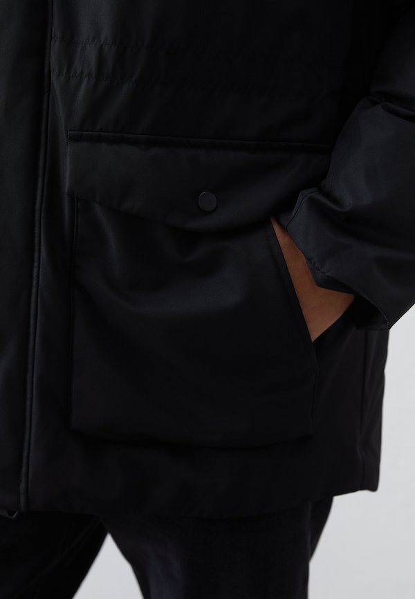 Pier One by Zalando