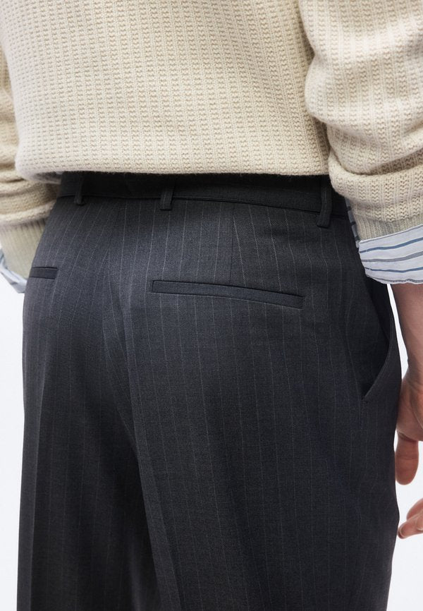 Calvin Klein STRAIGHT PINSTRIPE BELTED