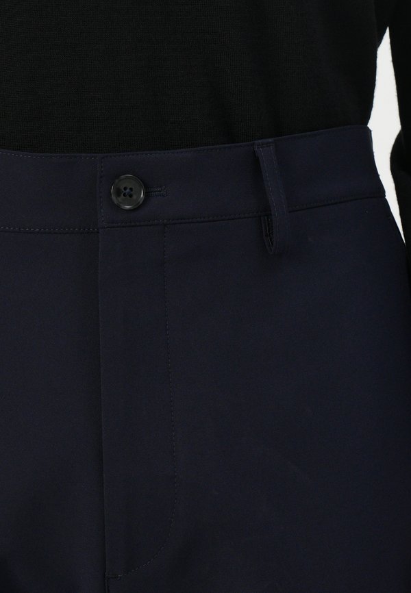 Calvin Klein TECH HALF TROUSER