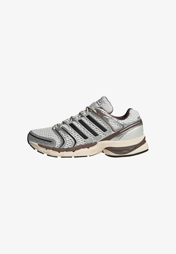 adidas Originals ADISTAR CONTROL 5 UNISEX - Trainers - cloud white /core black/core white