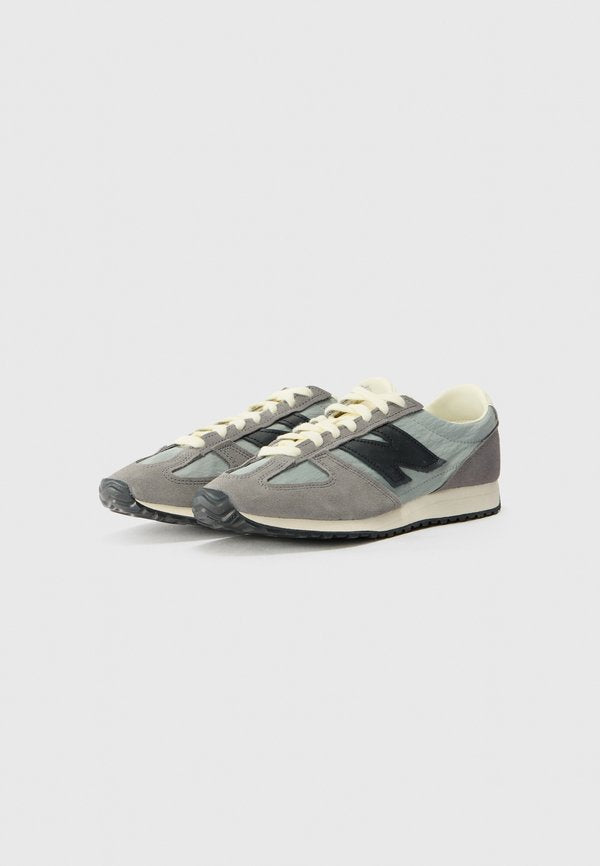 New Balance U471 UNISEX
