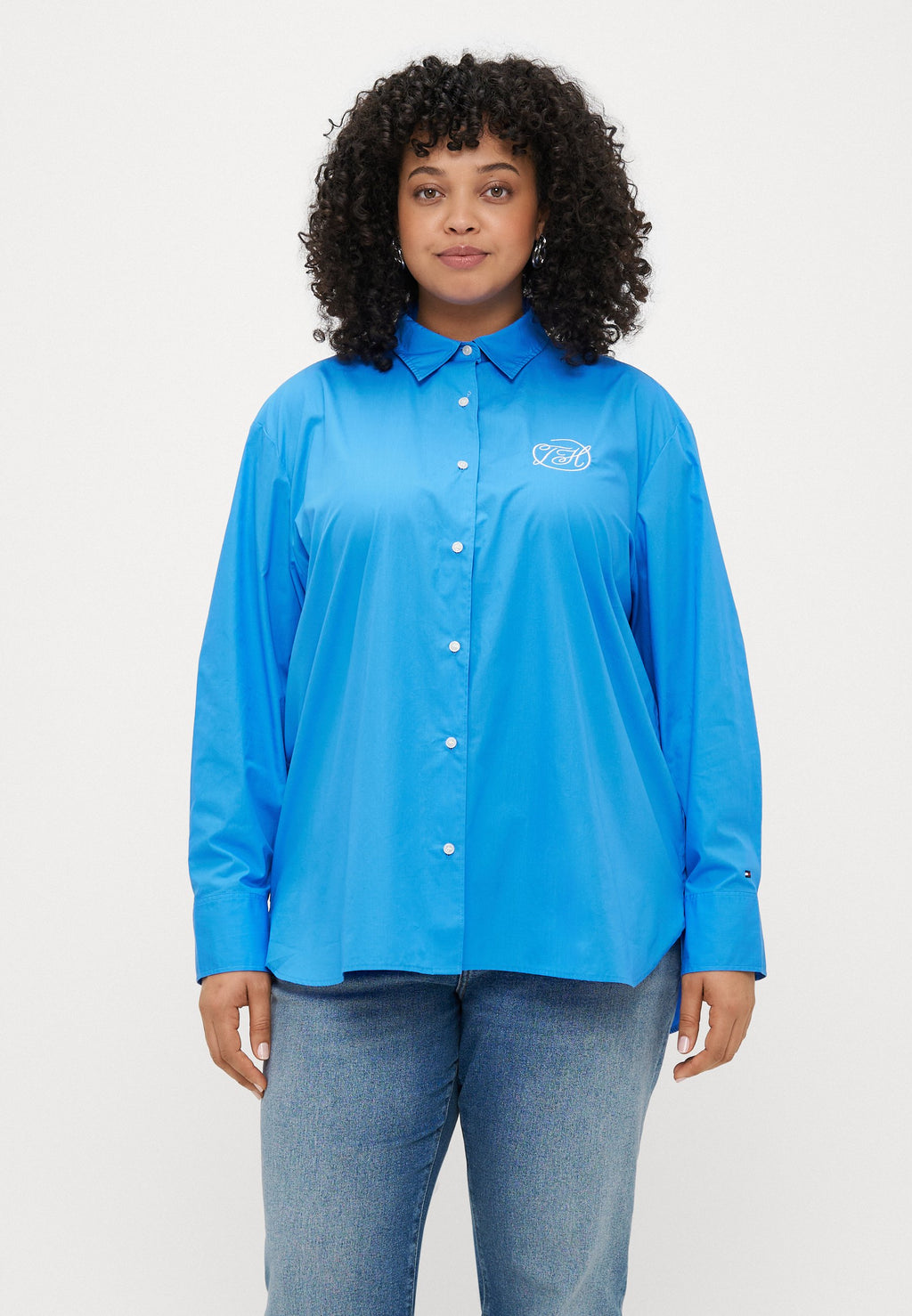 CURVE OVERSIZED FIT LOGO EMBROIDERY SHIRT Media 3