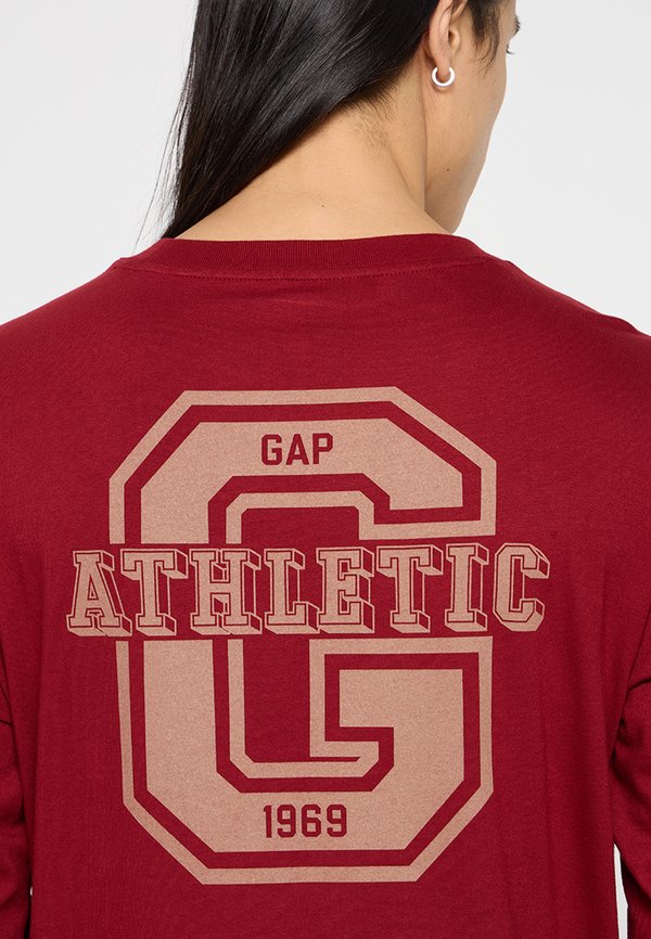 GAP RELAXED FIT