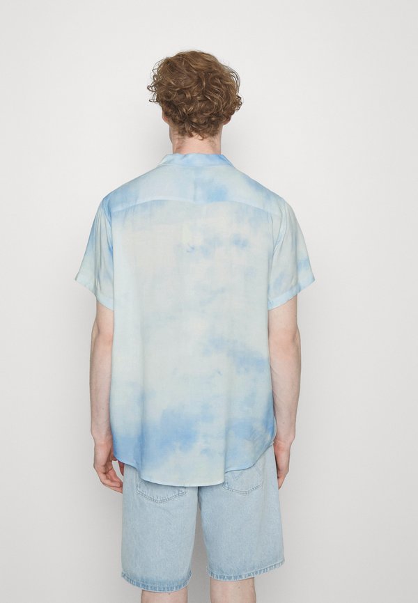 Pier One by Zalando