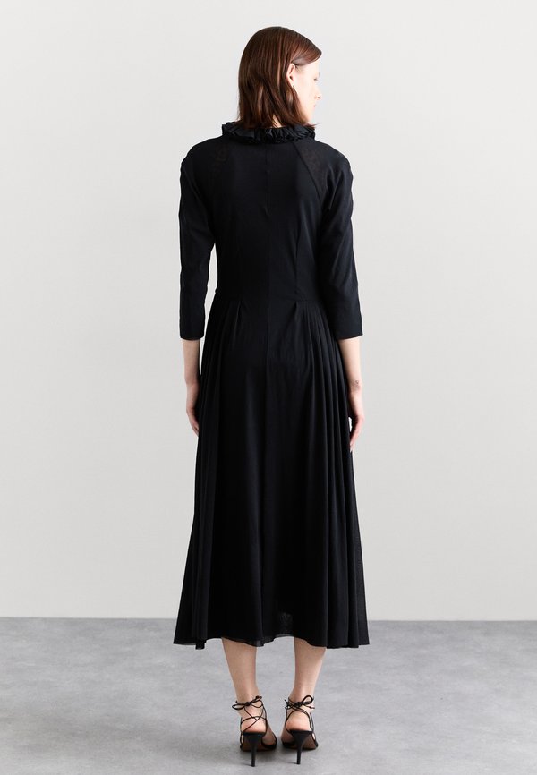 Philosophy di Lorenzo Serafini DRESS