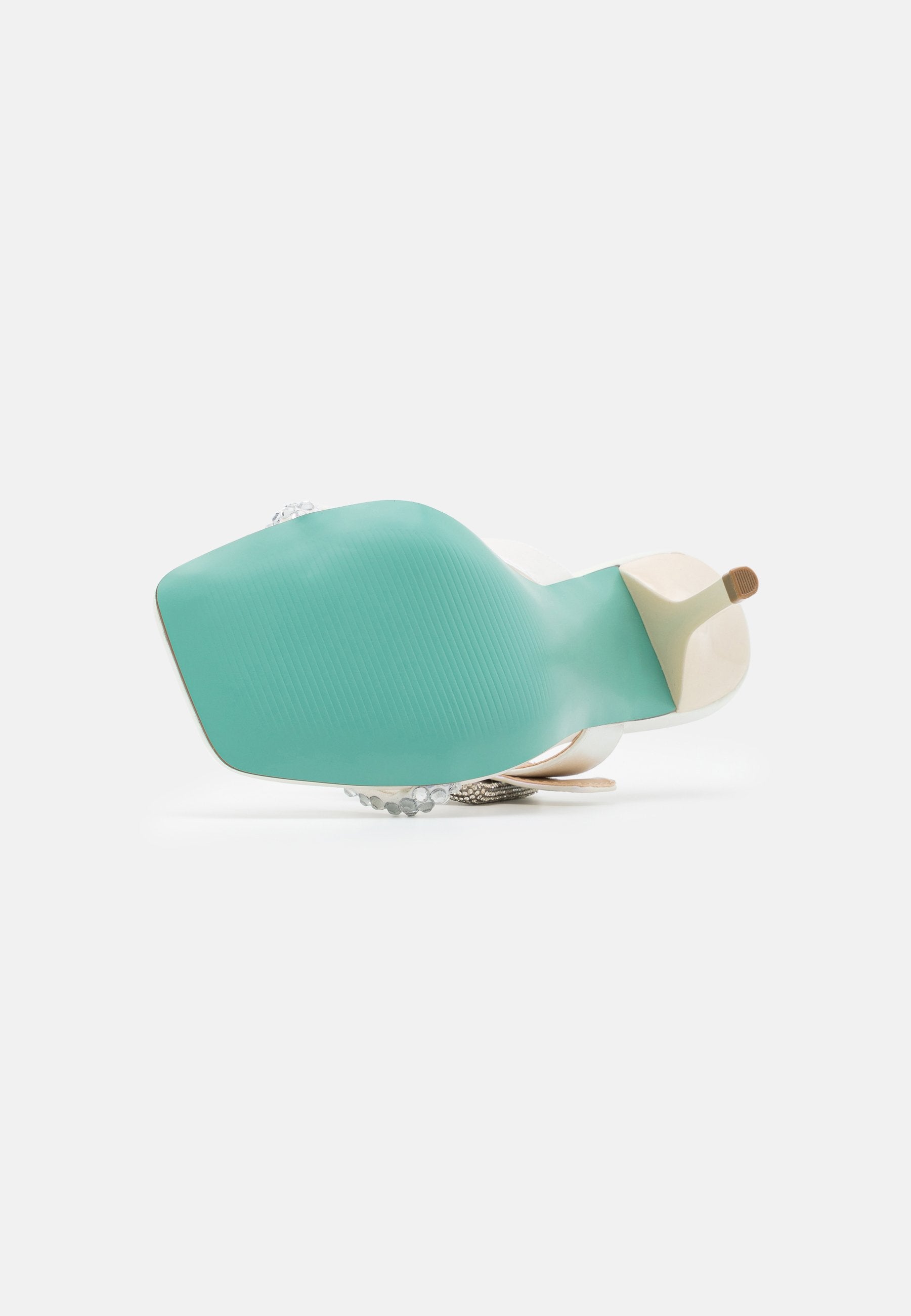 Blue by Betsey Johnson ANNY