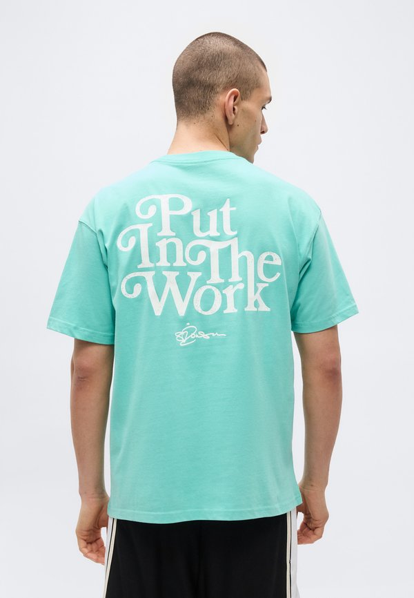 Nike Performance TEE PUT IN WORK - Sports T-shirt - mint