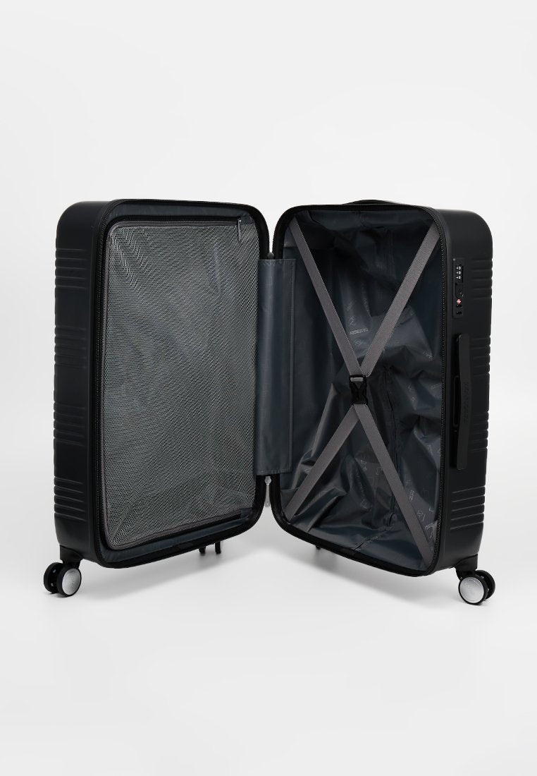American Tourister SPINNER