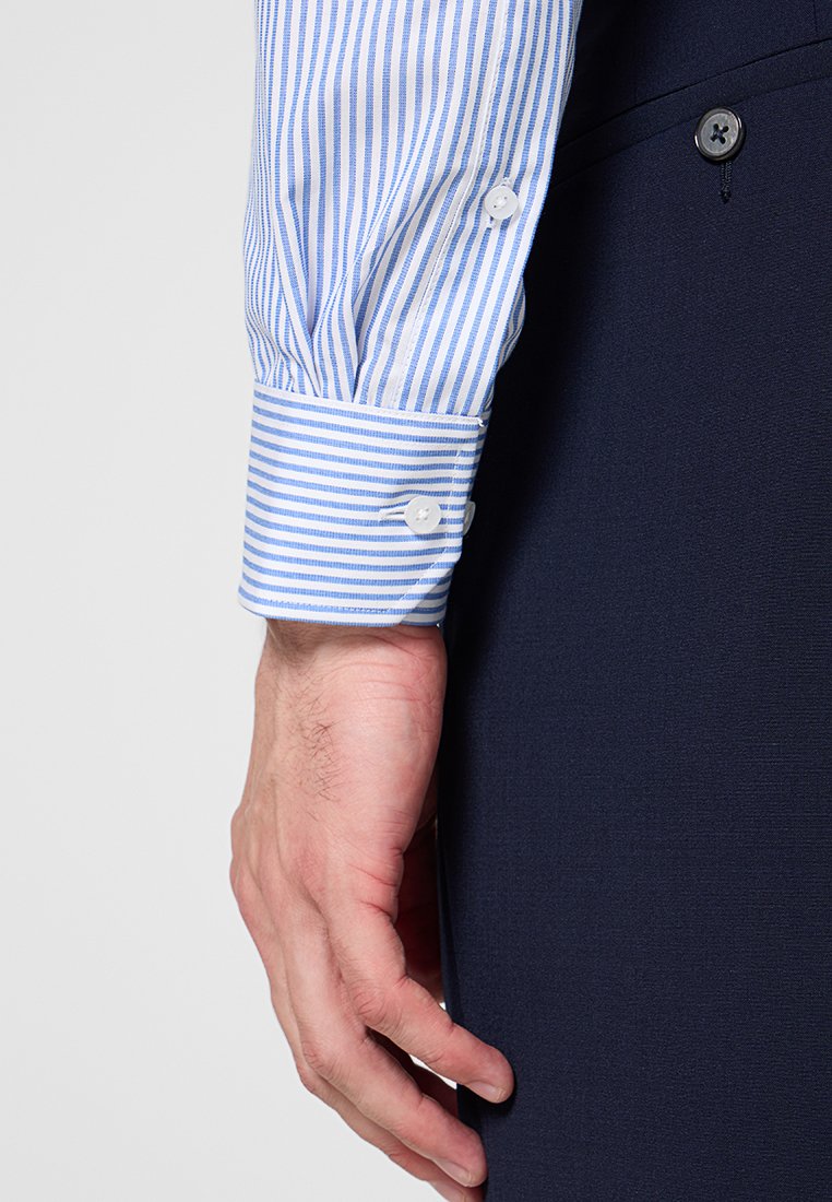 Michael Kors SLIM FIT