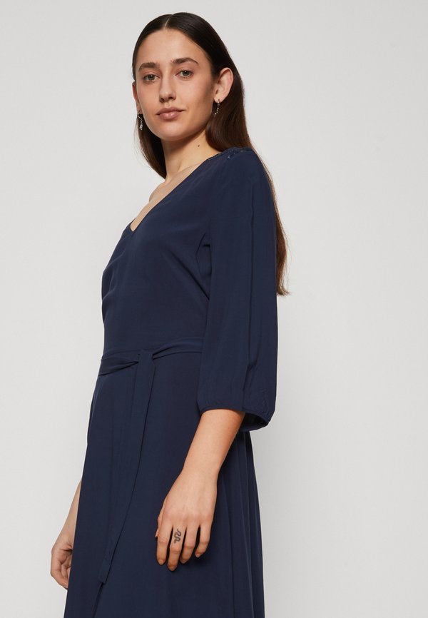 Vero Moda Tall VMRUSK 3/4 SHORT DRESS