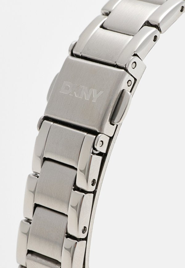 DKNY