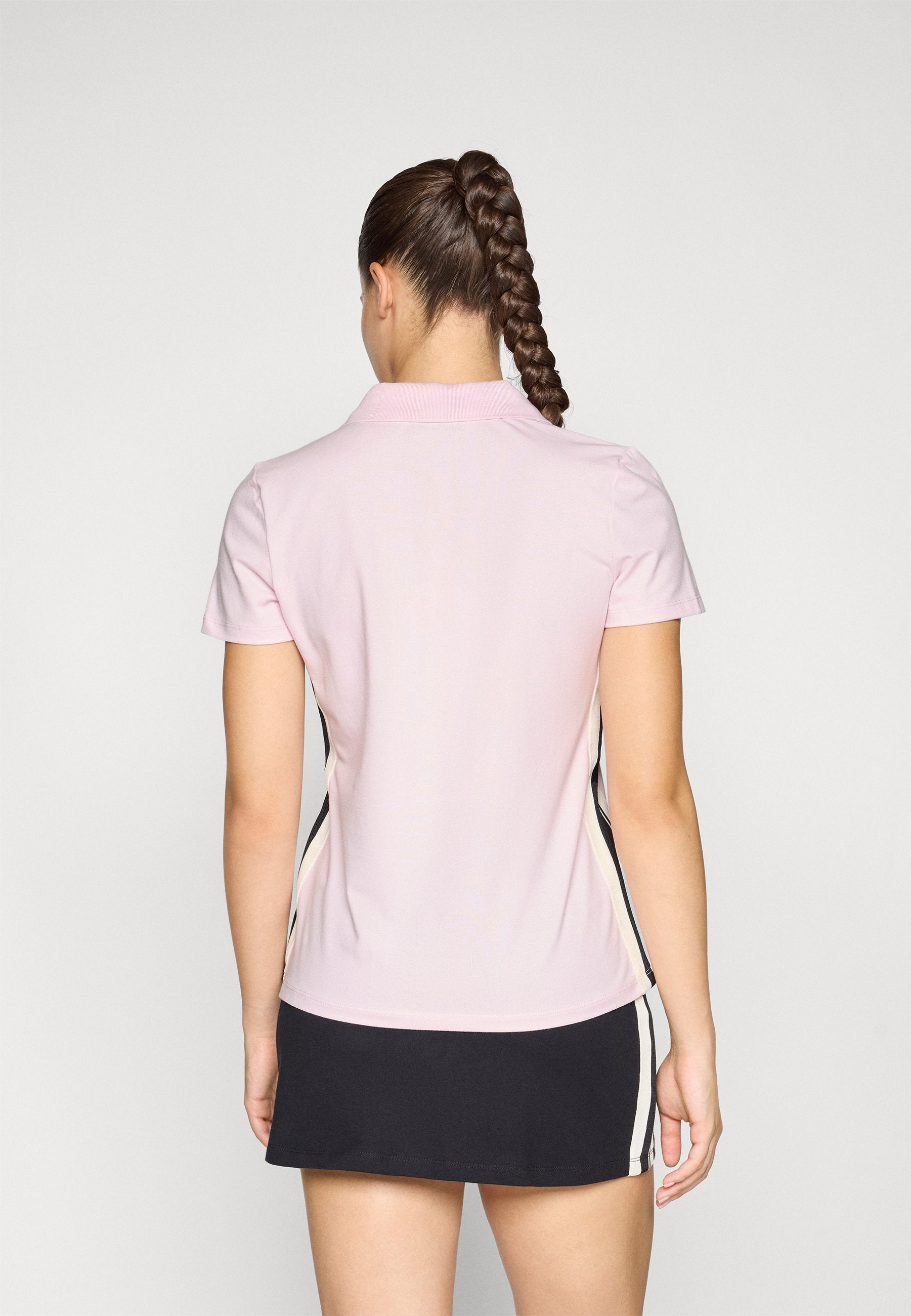 DKNY Sport