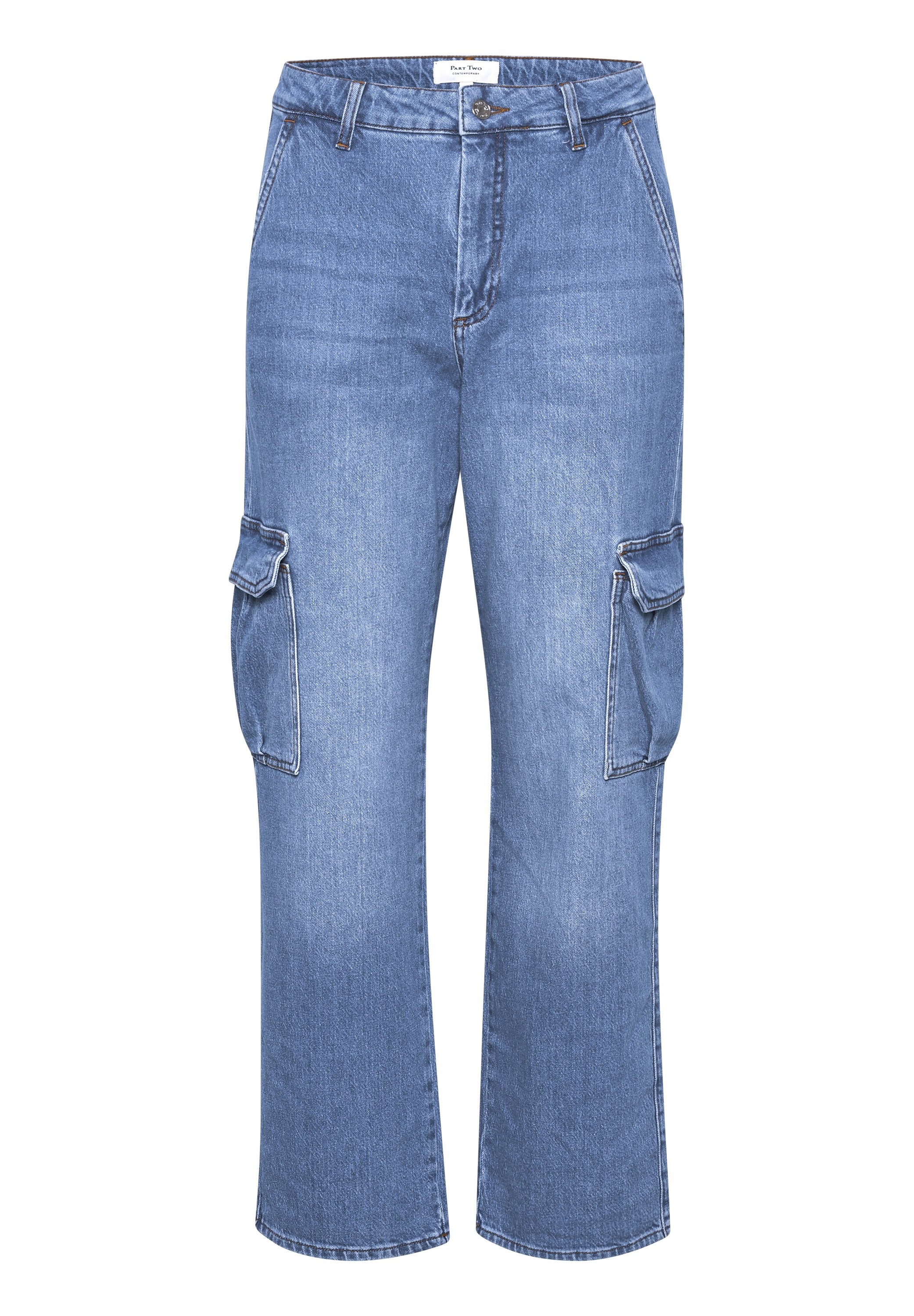 Helle blaue Denim-Cargo-Jeans mit vorderem Knopfverschluss, Gürtelschlaufen, seitlichen Klappentaschen und geradem Bein.