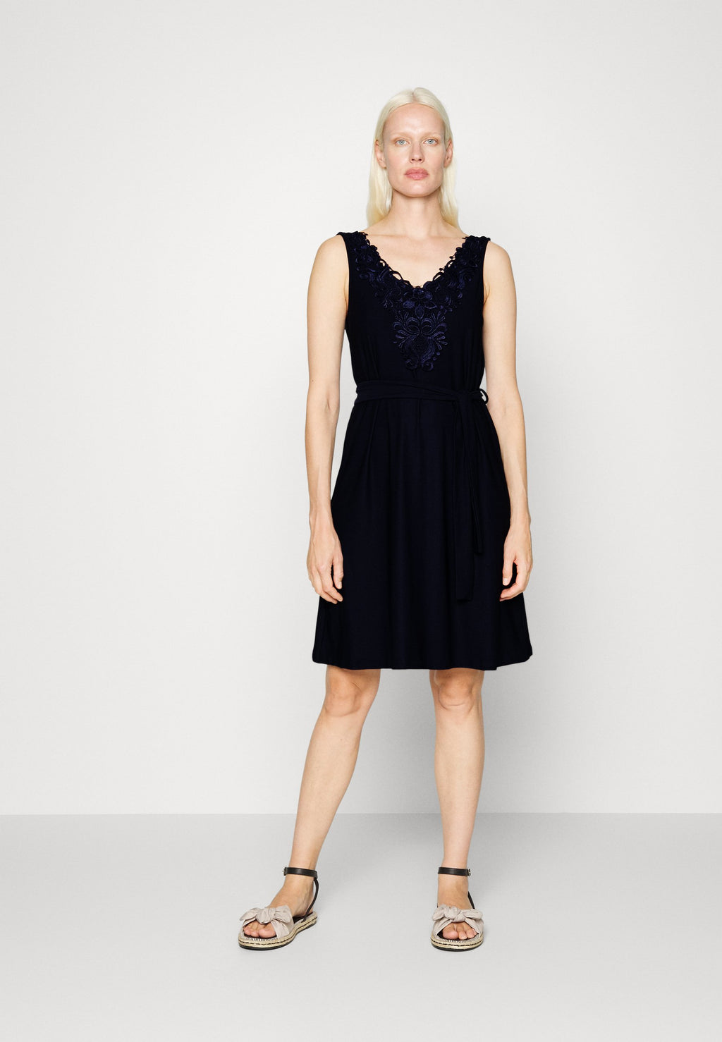 ONLNIDA DRESS Media 3