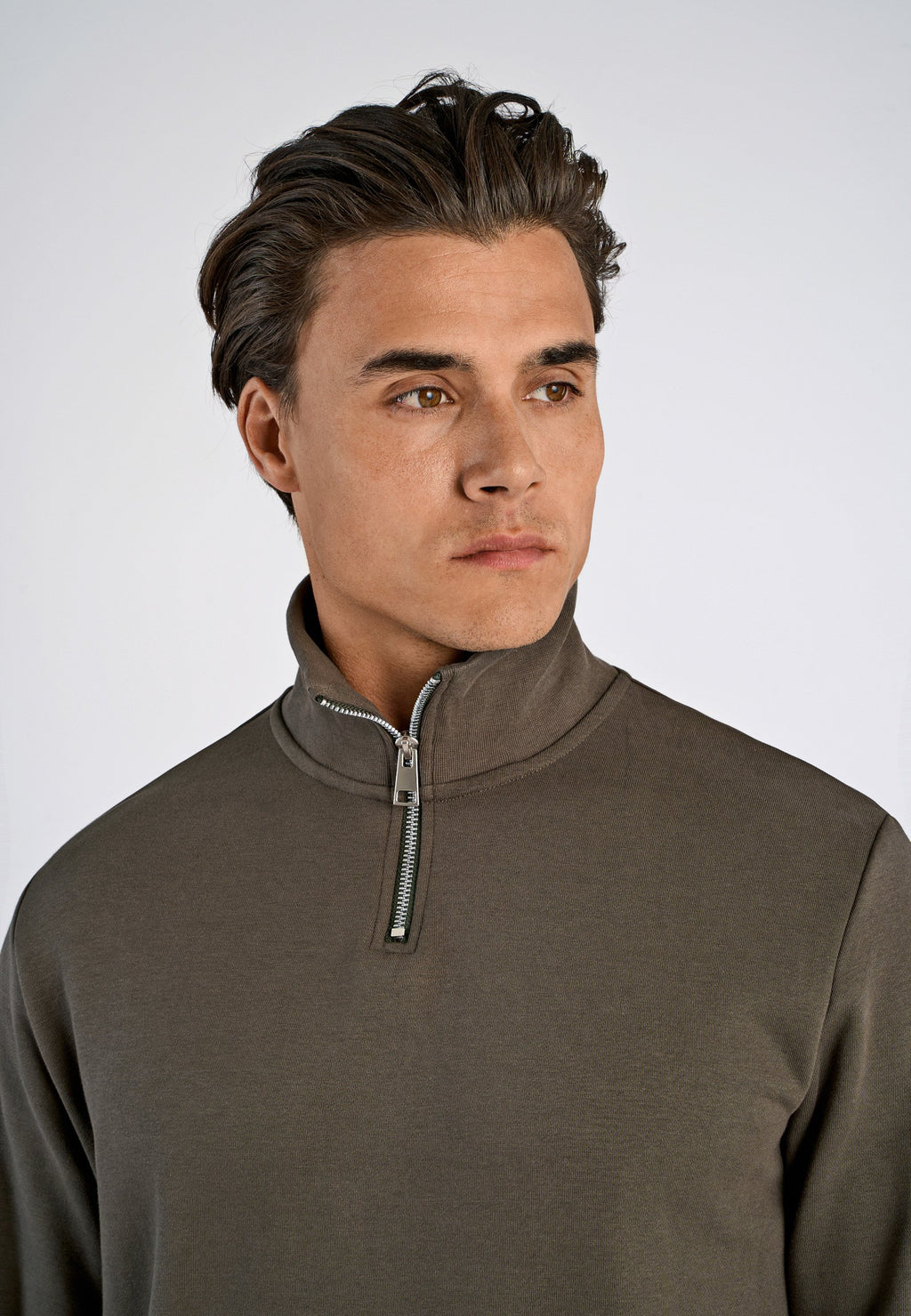 HALF ZIP Media 6