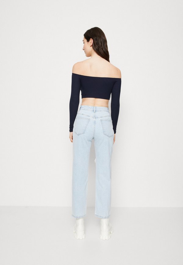 WAL G. HOLLIE OFF SHOULDER CROP