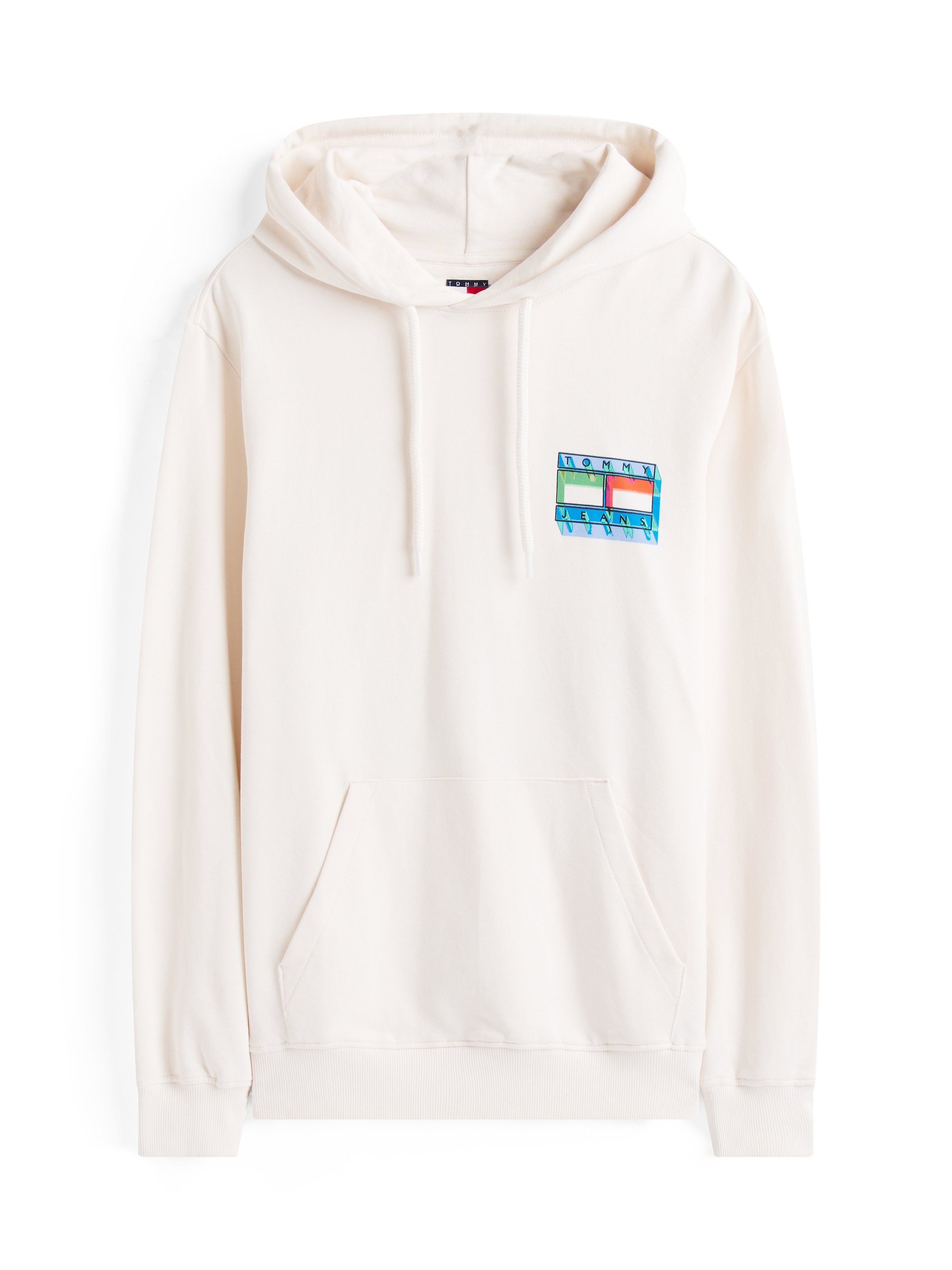 Cremfarbener Hoodie aus weichem Stoff, mit einer Kängurutasche und einem blau-grünen Logo-Patch im linken Brustbereich.