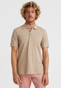 Beige Polo-Shirt aus Baumwollmischung, mit Kragen, kurzen Ärmeln, dreiknöpfiger Knopfleiste und dezentem Logo-Stick auf der Brust.