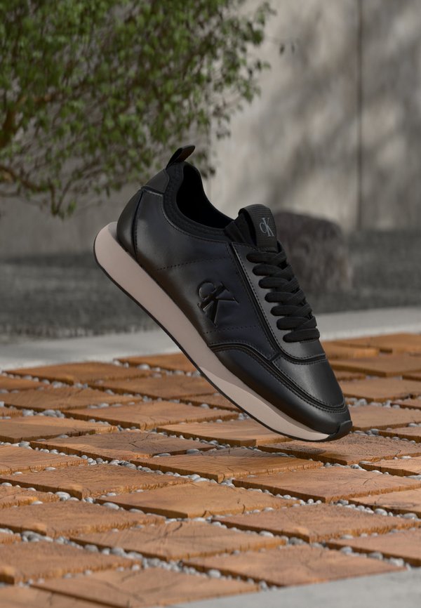Calvin Klein RETRO RUNNER - Trainers - black/crystal grey