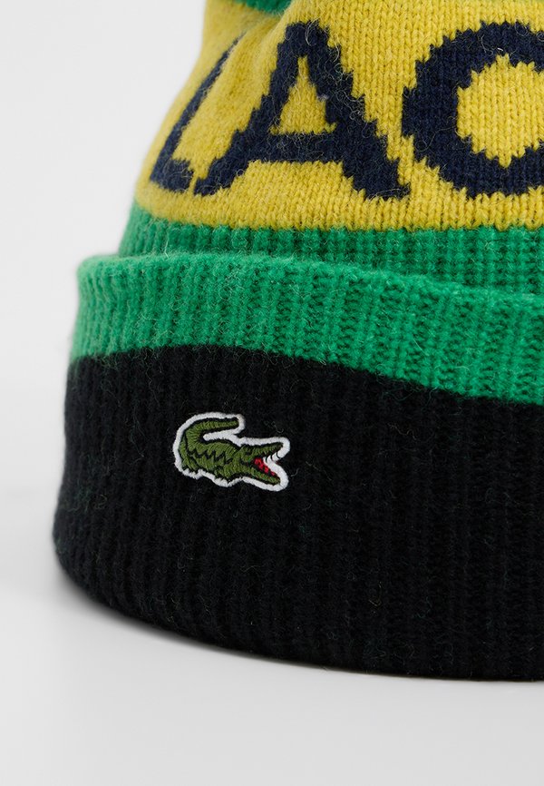 Lacoste CORE COLLECTION