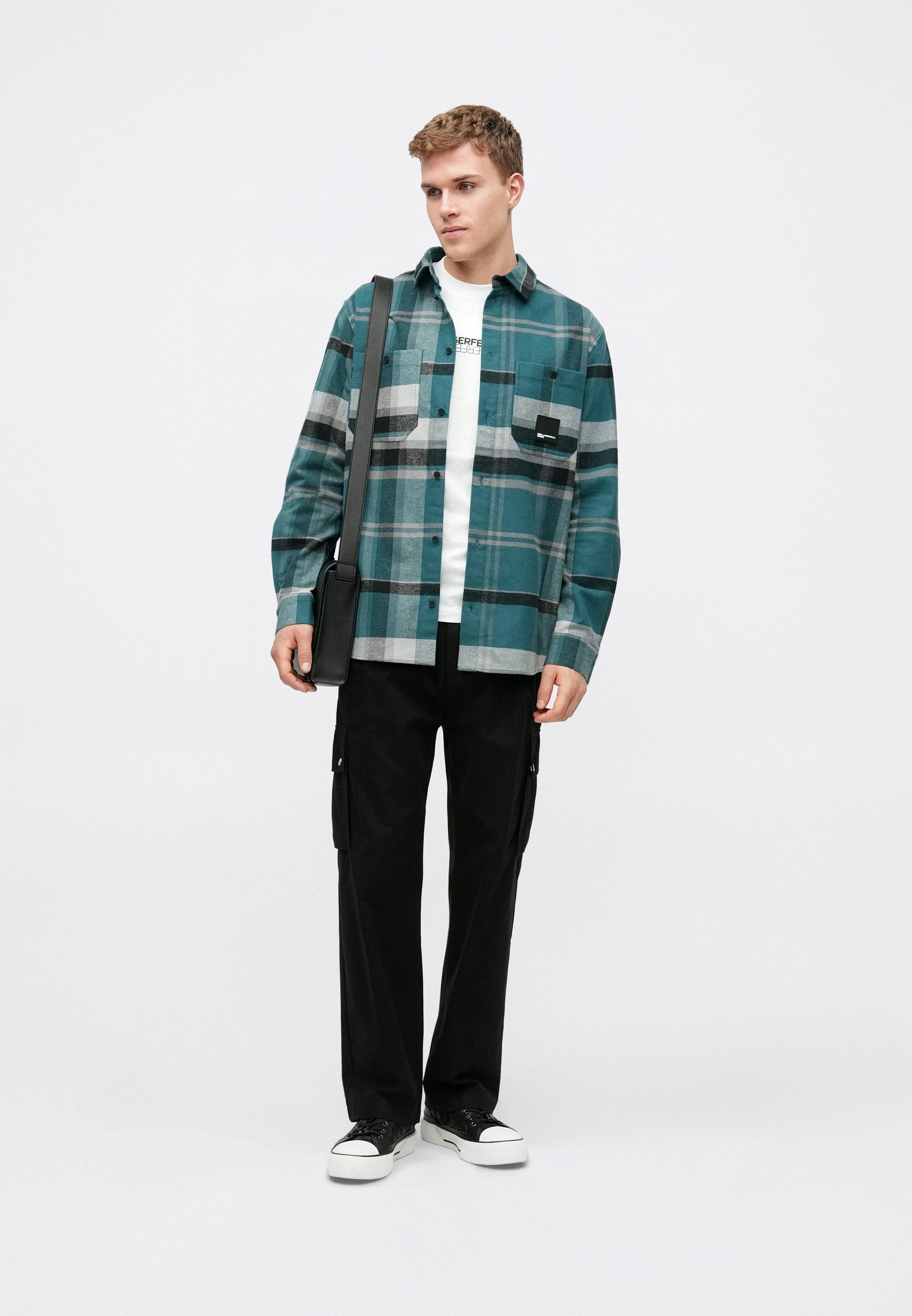 CHECK SHIRT Media 2