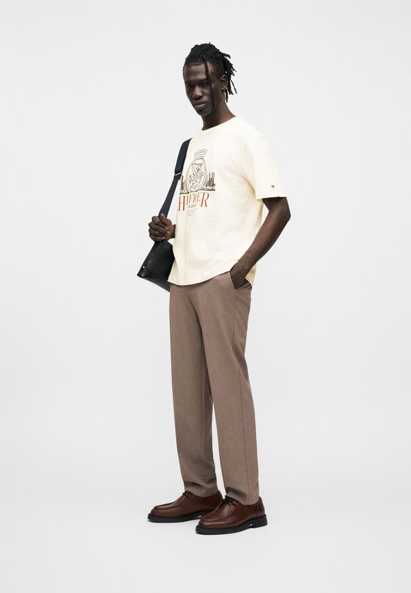 Tommy Hilfiger HERITAGE CREST LOGO TEXTURED JERSEY T-SHIRT
