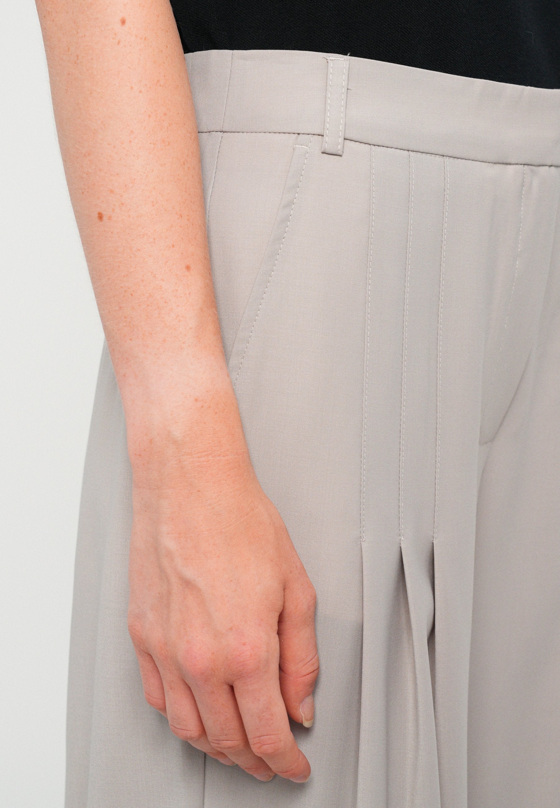 REMAIN WIDE SUITING PANTS
