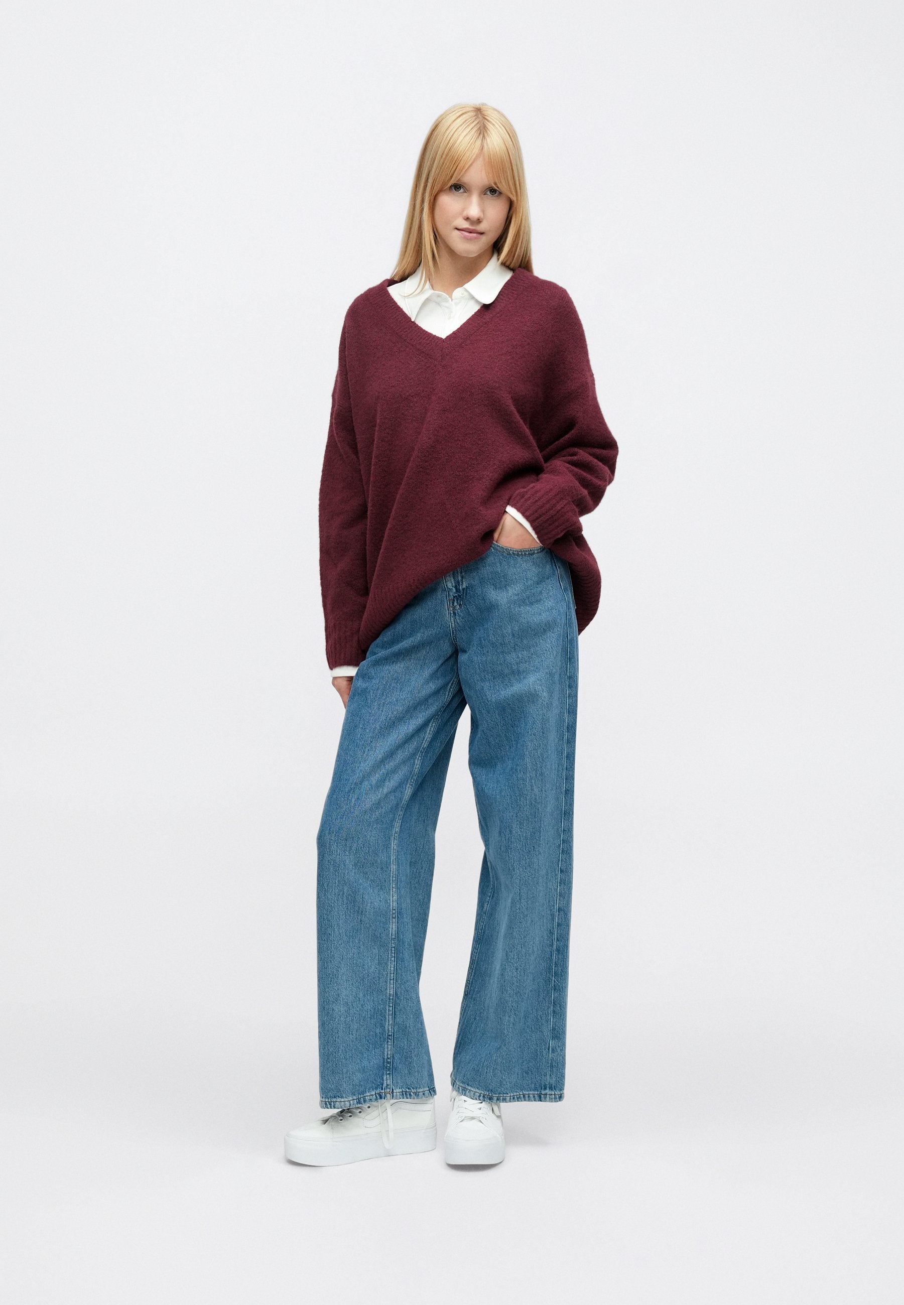 Abercrombie & Fitch V NECK