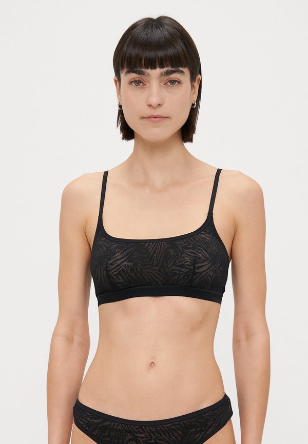 YITTY HOT SCOOP BRALETTE
