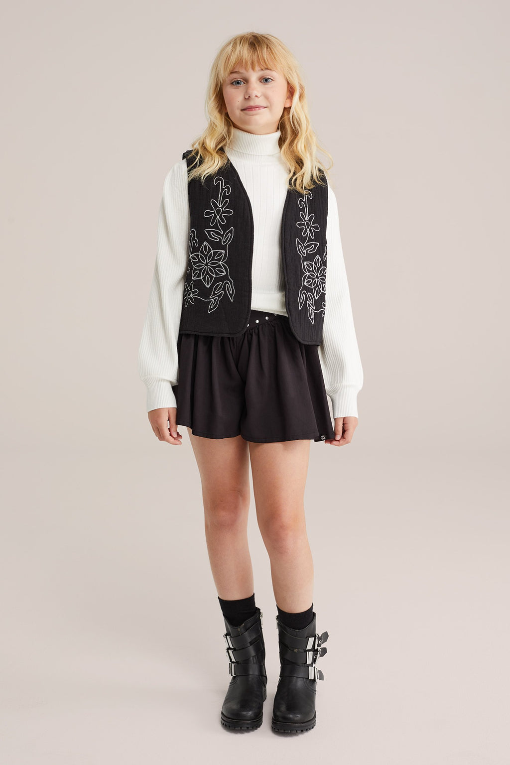 WE Fashion