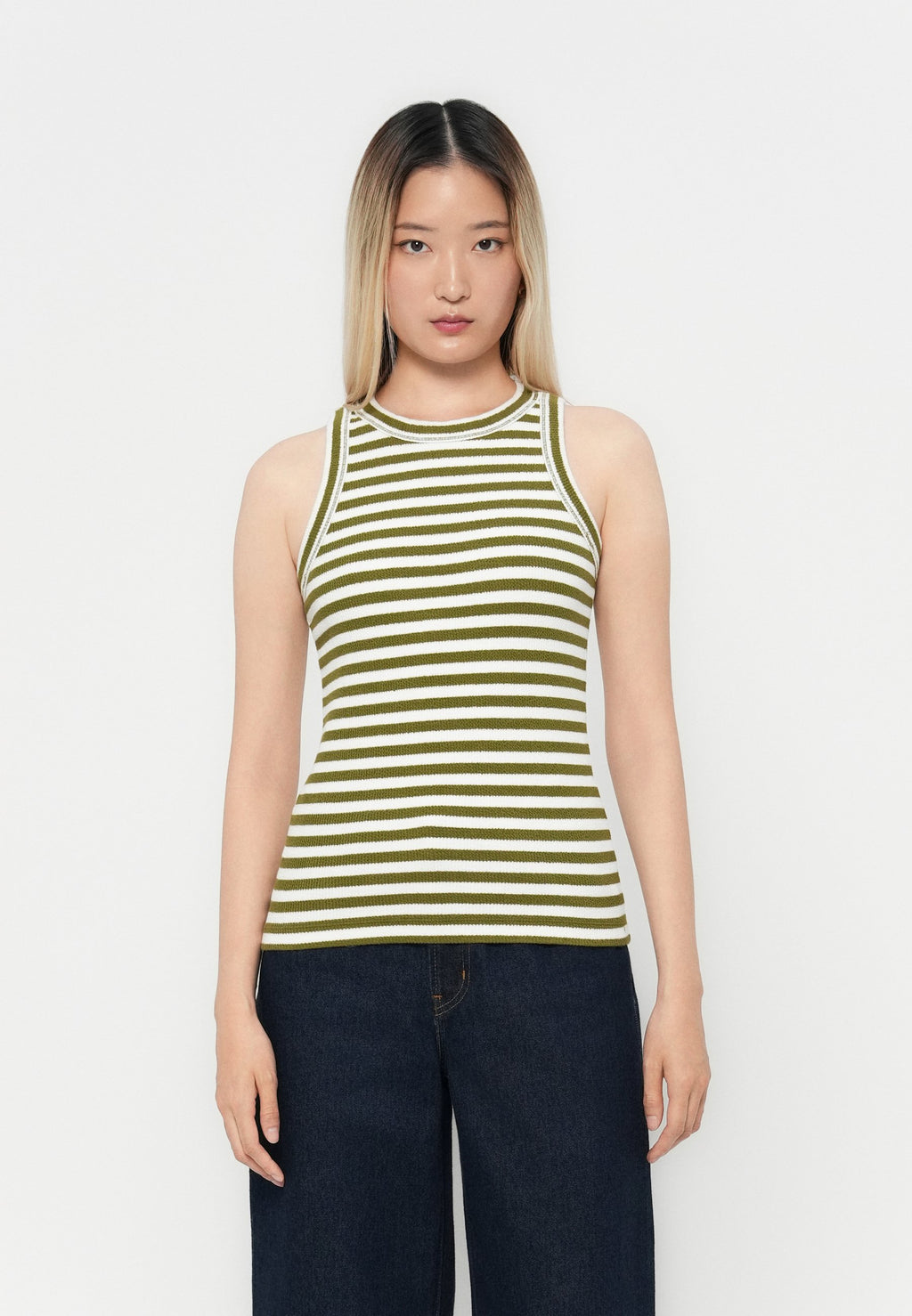 DOCKERS TANK