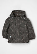 Gesteppte schwarze Jacke mit einem Raumfahrtmotiv, vorderen Taschen, einer Kapuze und reflektierenden Akzenten entlang der Schultern. Wasserfestes Material.