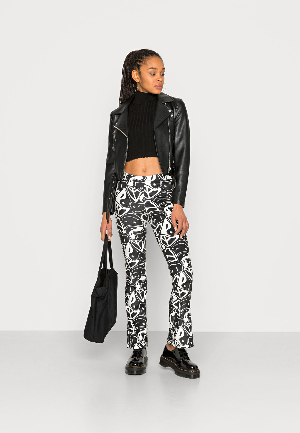 NEW girl ORDER YIN YANG JACQARD FLARES