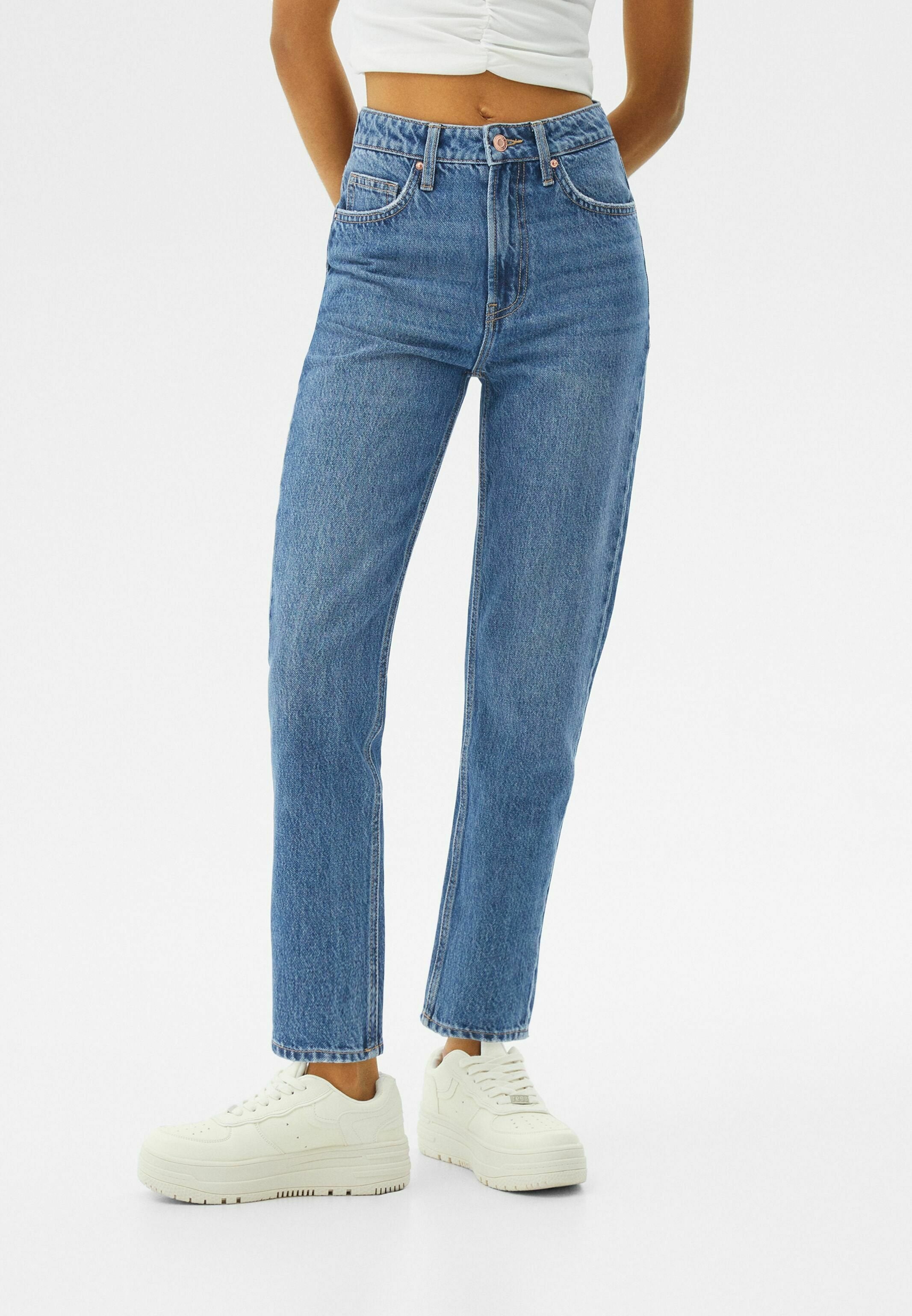 Bershka MOM