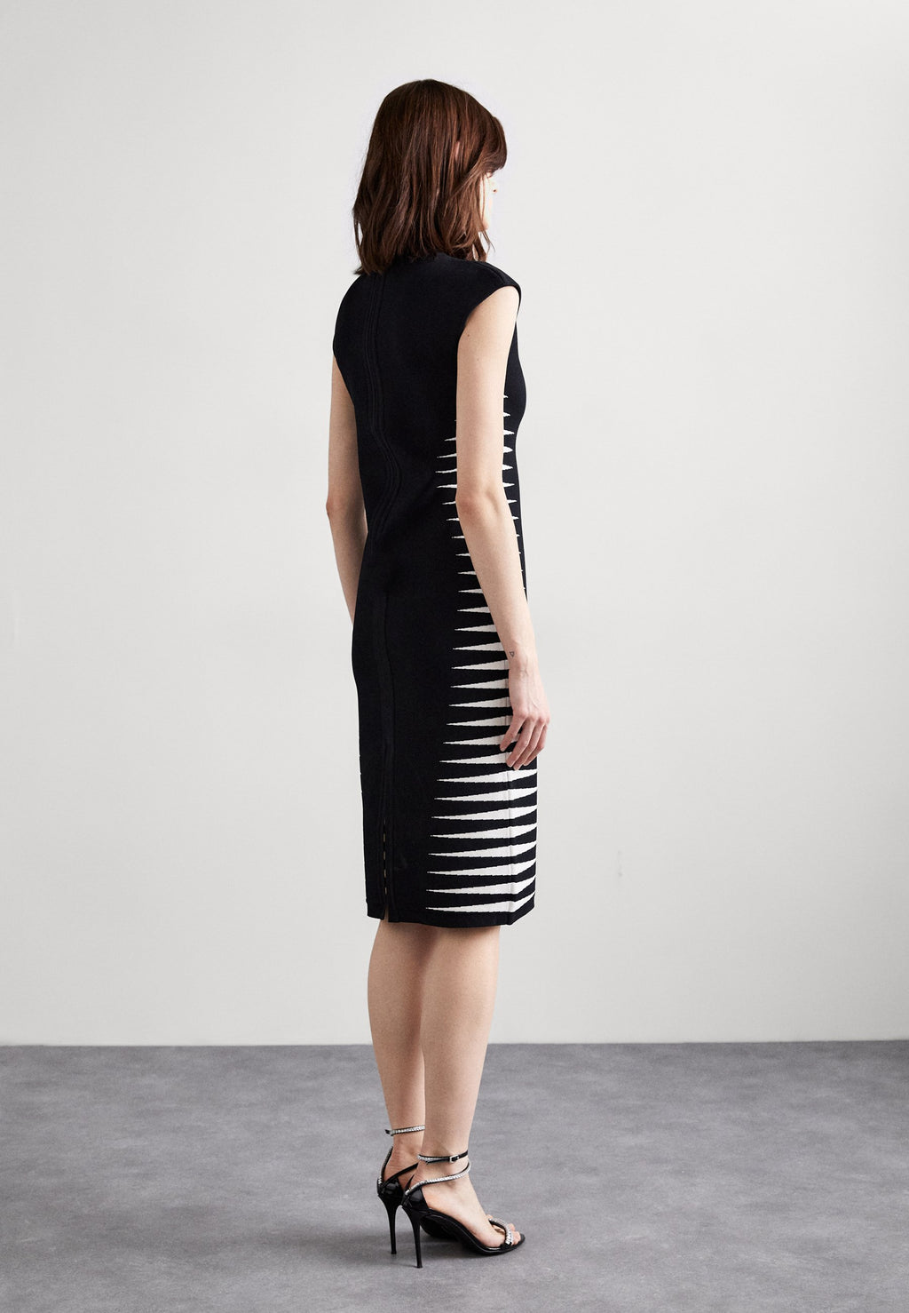 Hervé Léger COLORBLOCK INTARSIA CAP MIDI DRESS