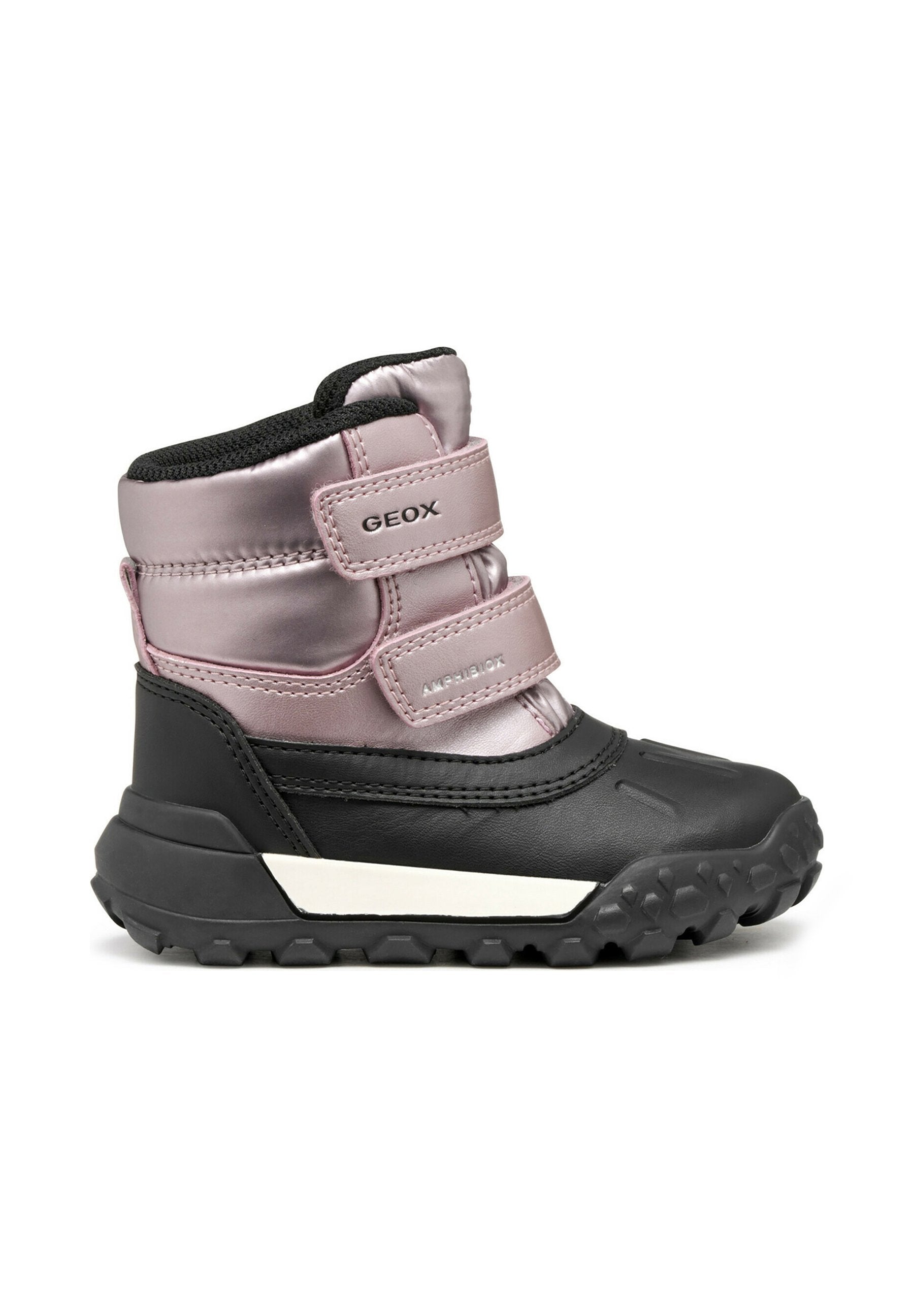 Geox wasserdichte Stiefel mit einem pinken metallischen Obermaterial, einem schwarzen Gummisohle, zwei Klettverschlüssen und einer robusten Laufsohle für Traktion.