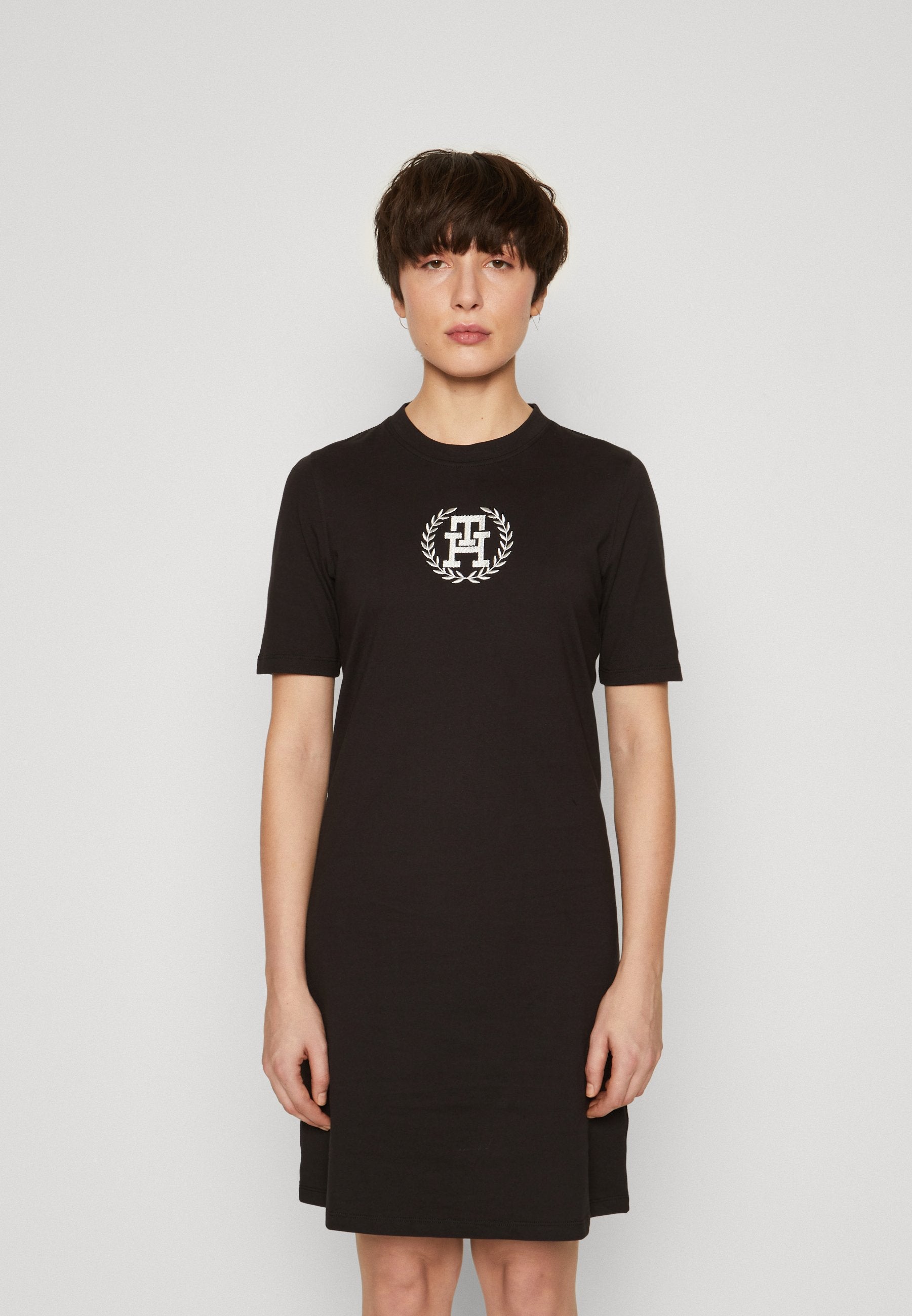 LAUREL TEE DRESS Media 3