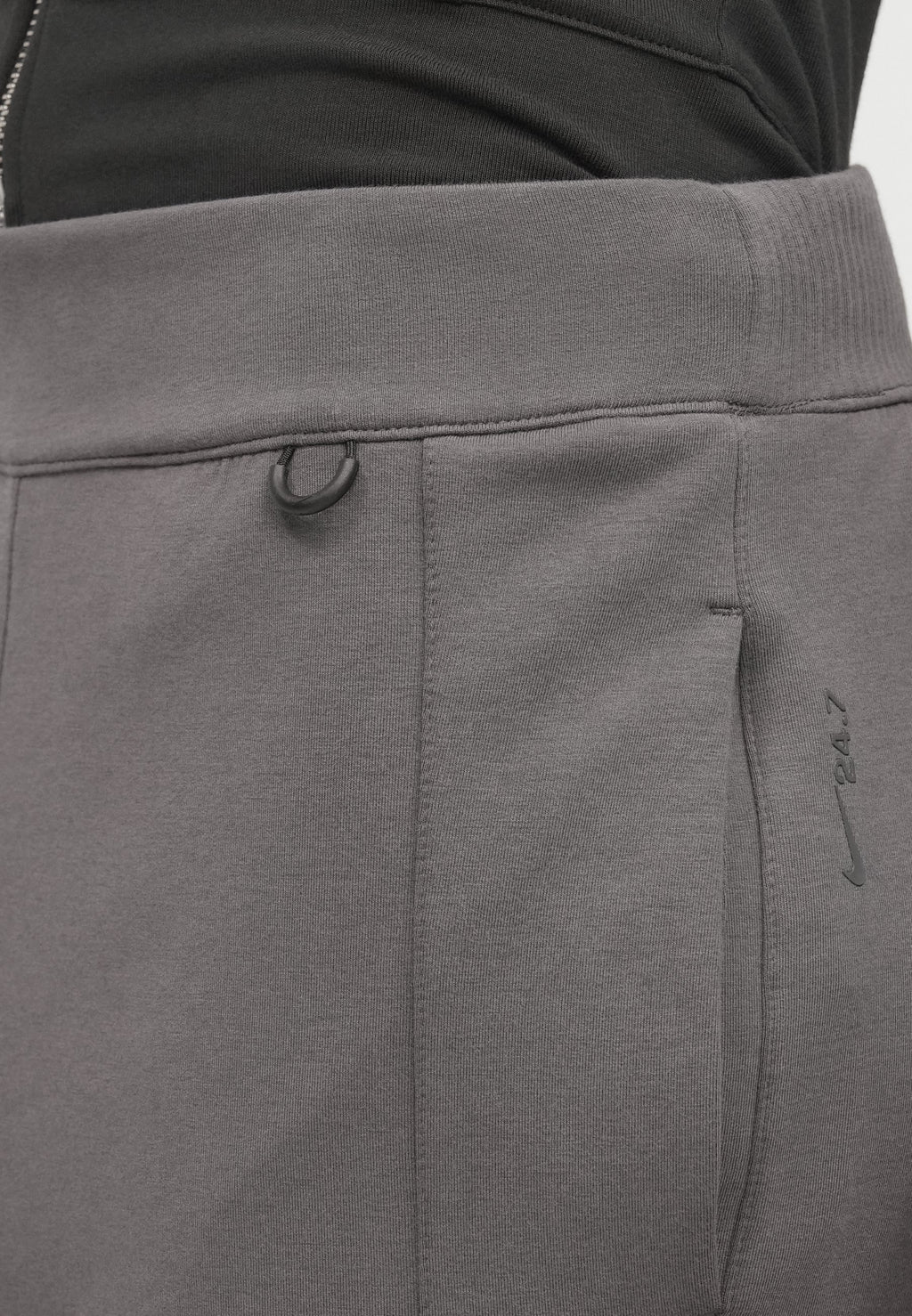 Nike Sportswear  SOFT