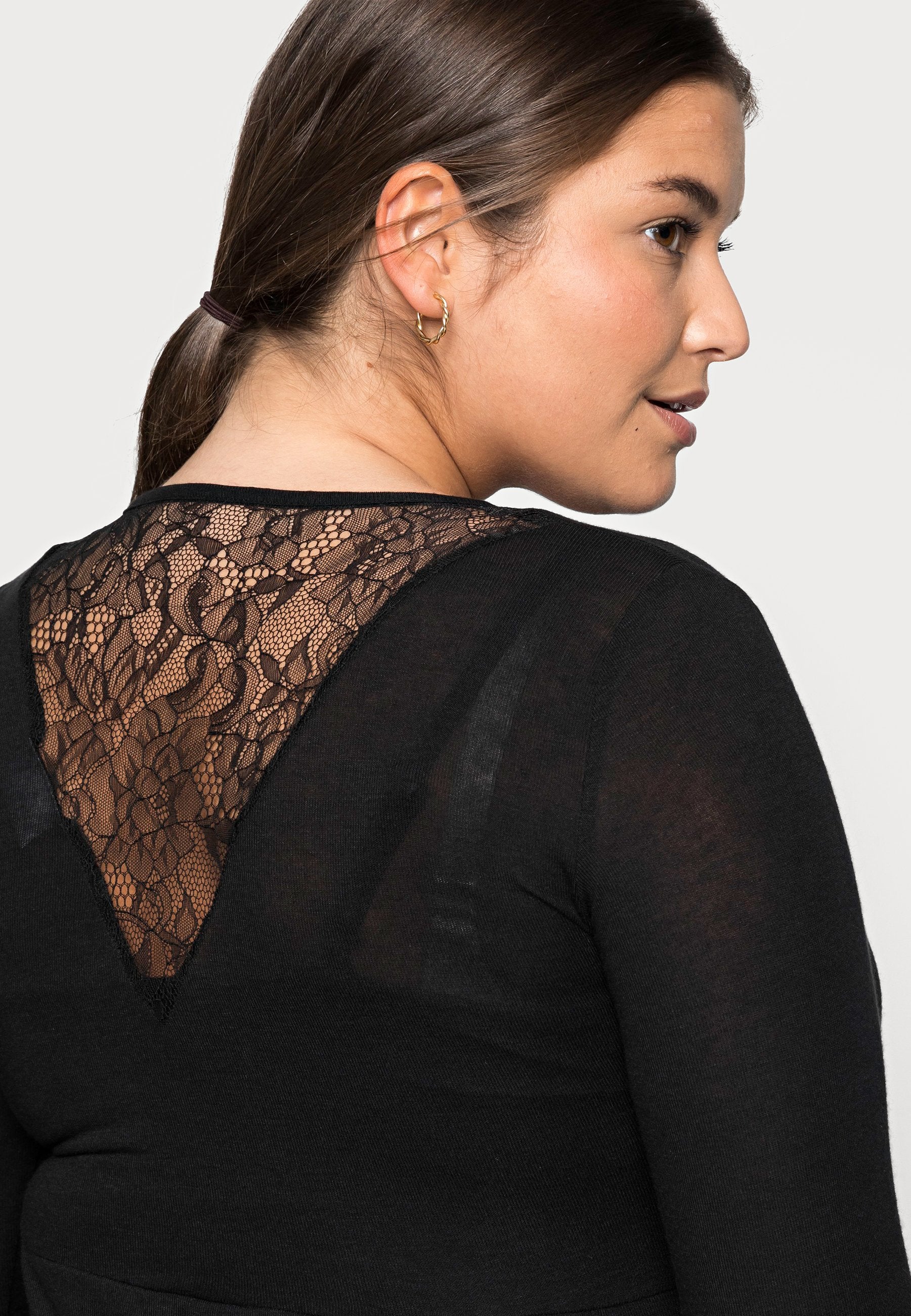 Mamalicious Curve MLARTUR TESS